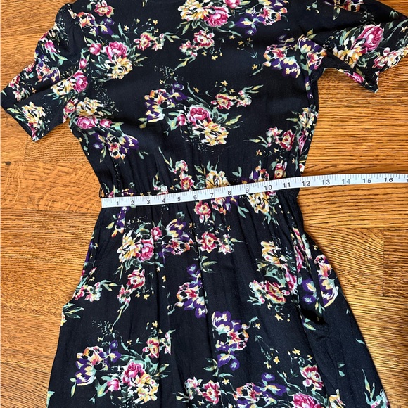 Vintage short sleeved floral dress - Picture 6 of 8